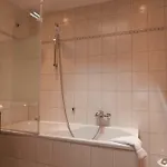 فيريانفونونغ آنا