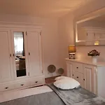 فيريانفونونغ آنا *